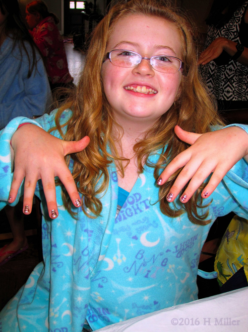 She Loves Her Home Kids Spa Mini Mani She Loves Her Home Kids Spa Mini Mani