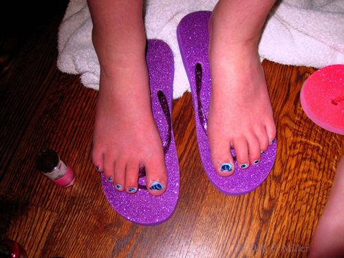 Awesome Blue Kids Pedicure! Awesome Blue Kids Pedicure!