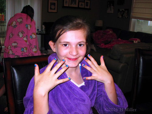 Loving Her Adorable Ombre Nail Ar Loving Her Adorable Ombre Nail Ar