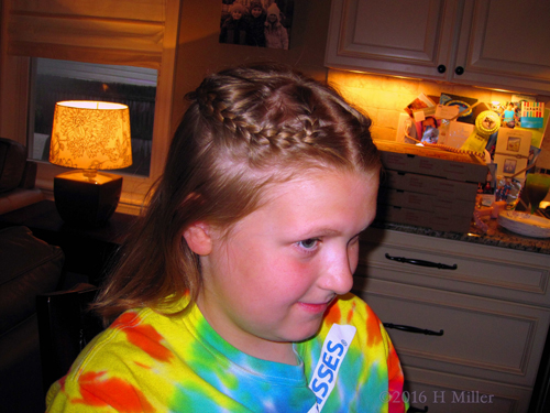 Pretty Heart Braid Hairstyle. Pretty Heart Braid Hairstyle.