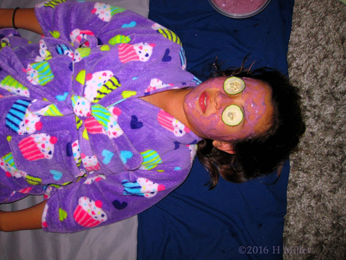 Relaxing Homemade Blueberry Kids Facial Relaxing Homemade Blueberry Kids Facial