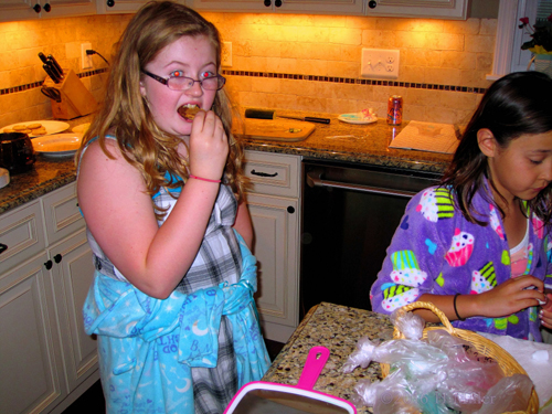 Snacktime!! Snacktime!!