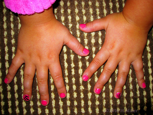 Adorable Pink Mini Mani Adorable Pink Mini Mani