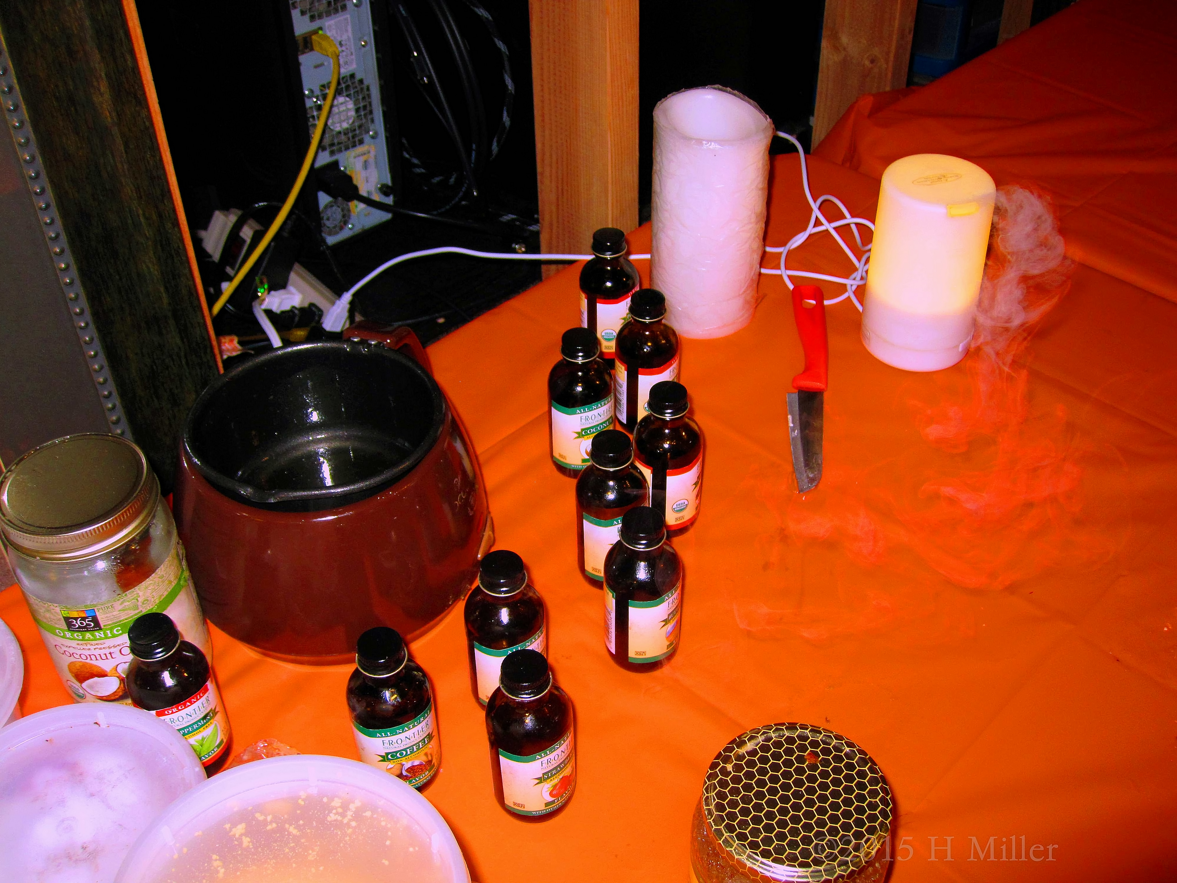 Aromatherapy Vapor And Lip Balm Making Craft Kit. Aromatherapy Vapor And Lip Balm Making Craft Kit.
