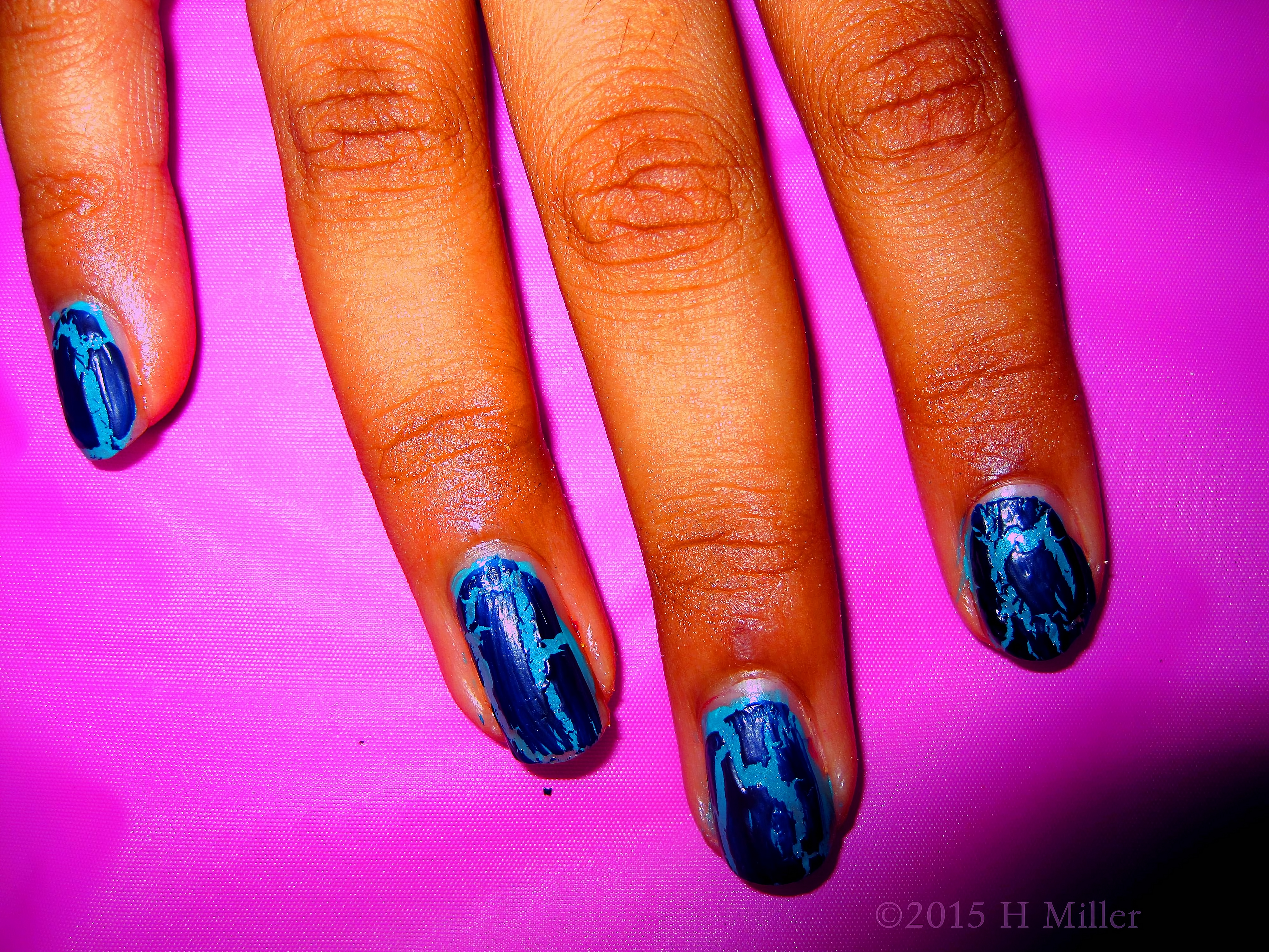 Super Cool Kids Nail Art! Blue OPI Shatter Over Lighter Blue. Super Cool Kids Nail Art! Blue OPI Shatter Over Lighter Blue.