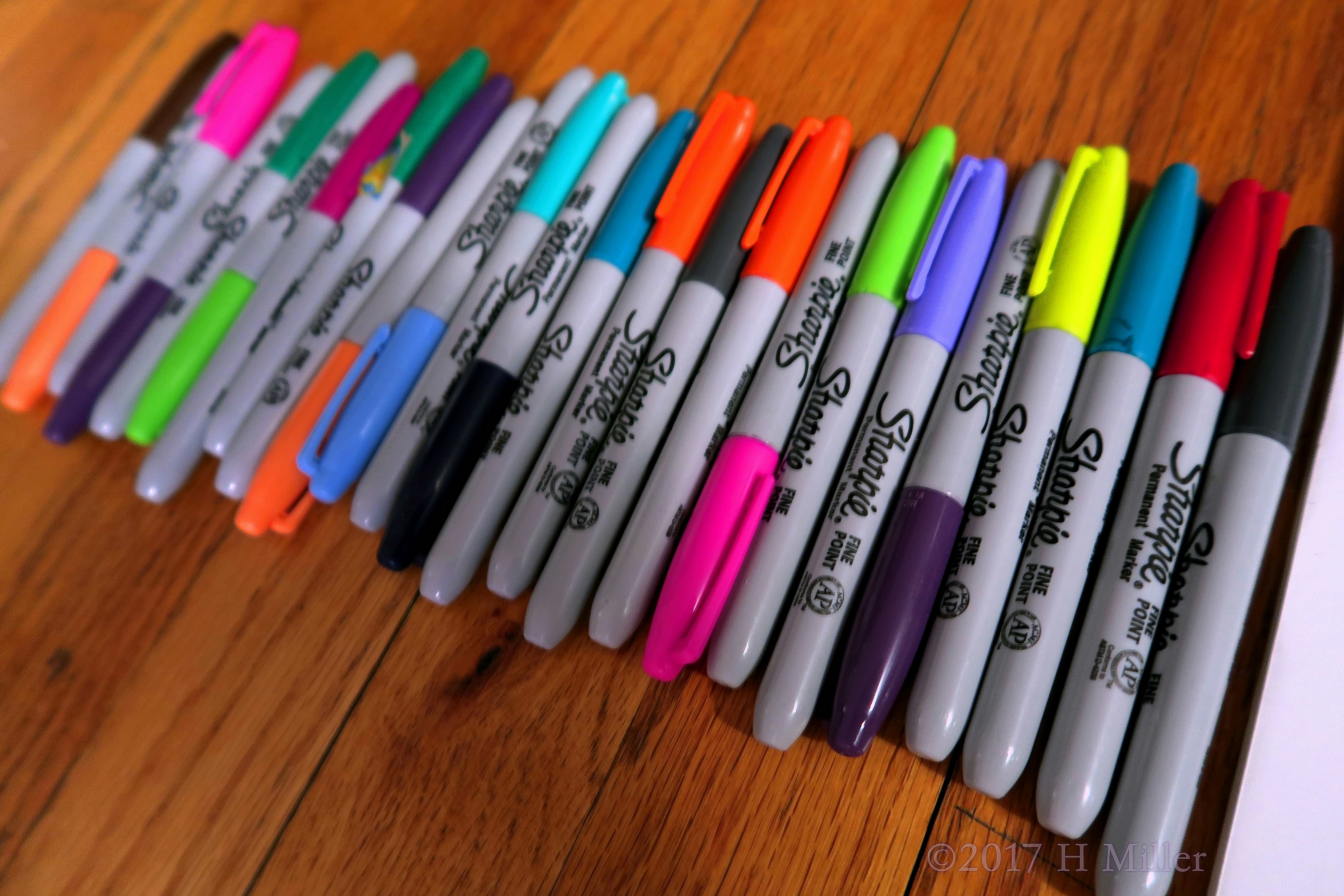 Colorful Markers To Decorate The Spa Birthday Card. Colorful Markers To Decorate The Spa Birthday Card.