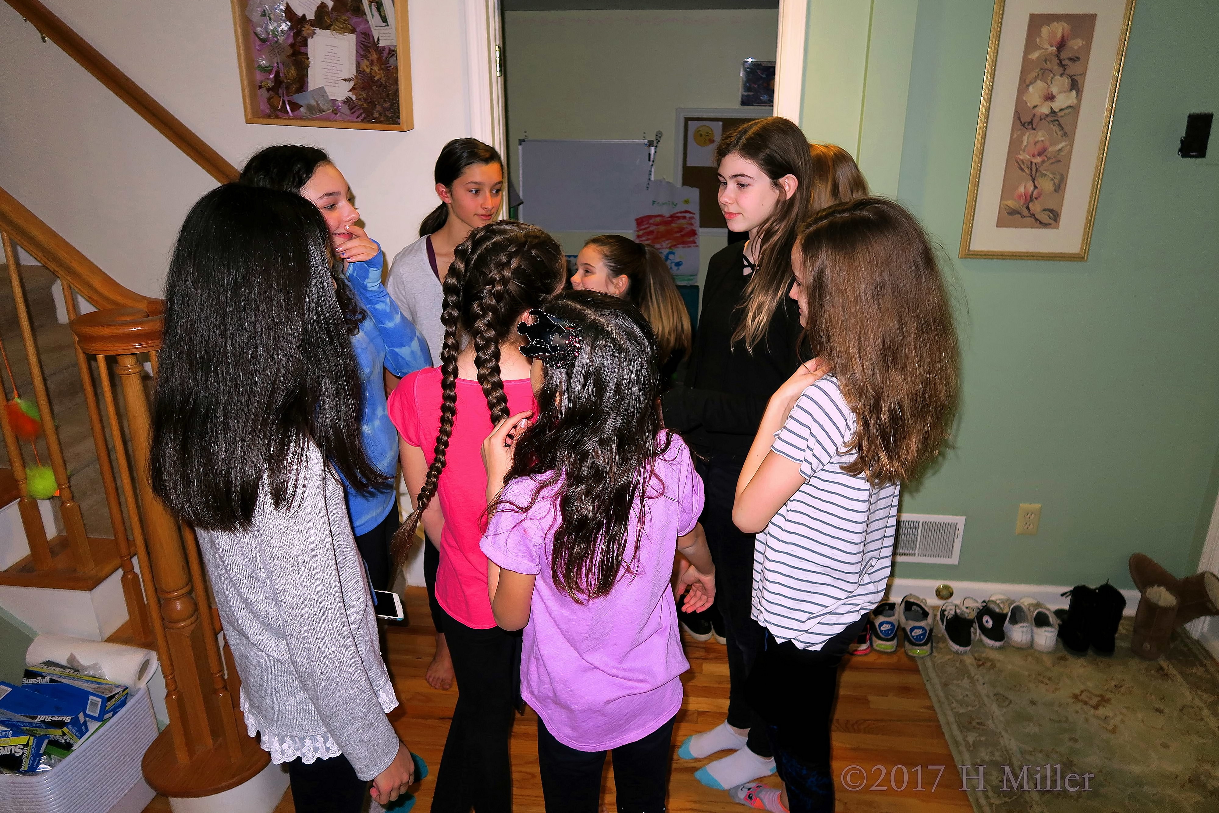 Girls Are About To Start The Party! Girls Are About To Start The Party!