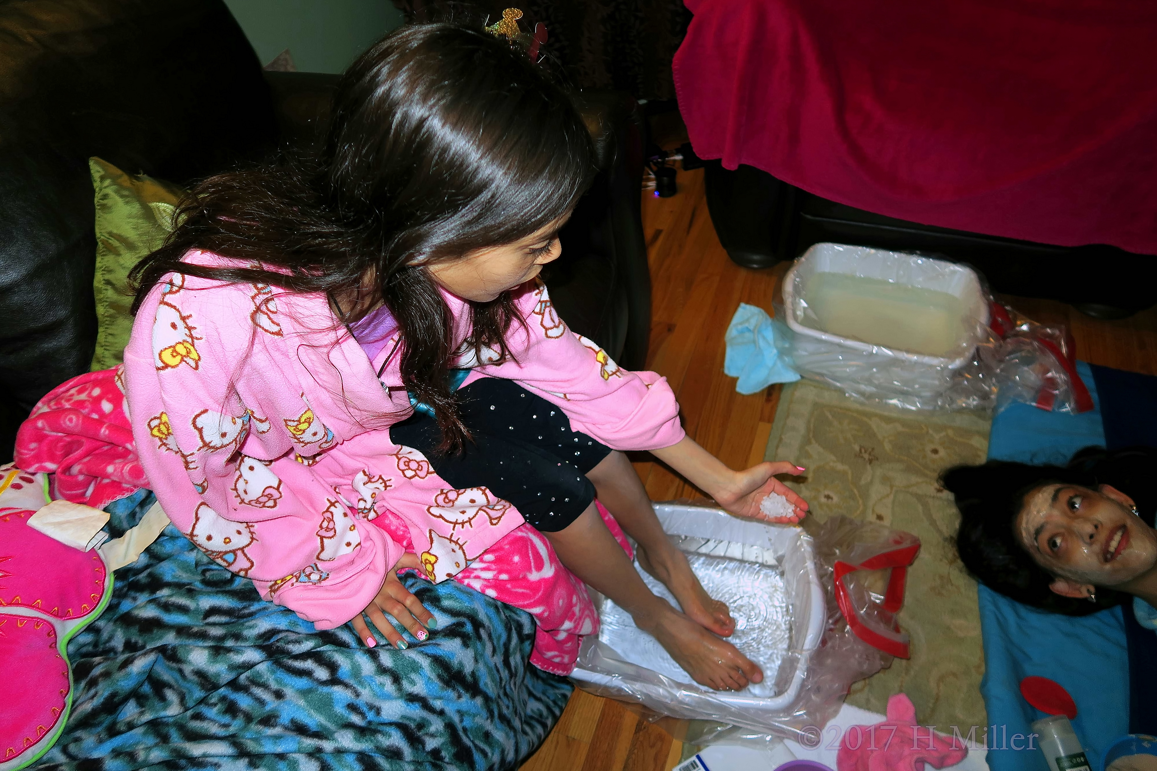 Spa Birthday Party With Kids Pedis Is Super Fun Spa Birthday Party With Kids Pedis Is Super Fun