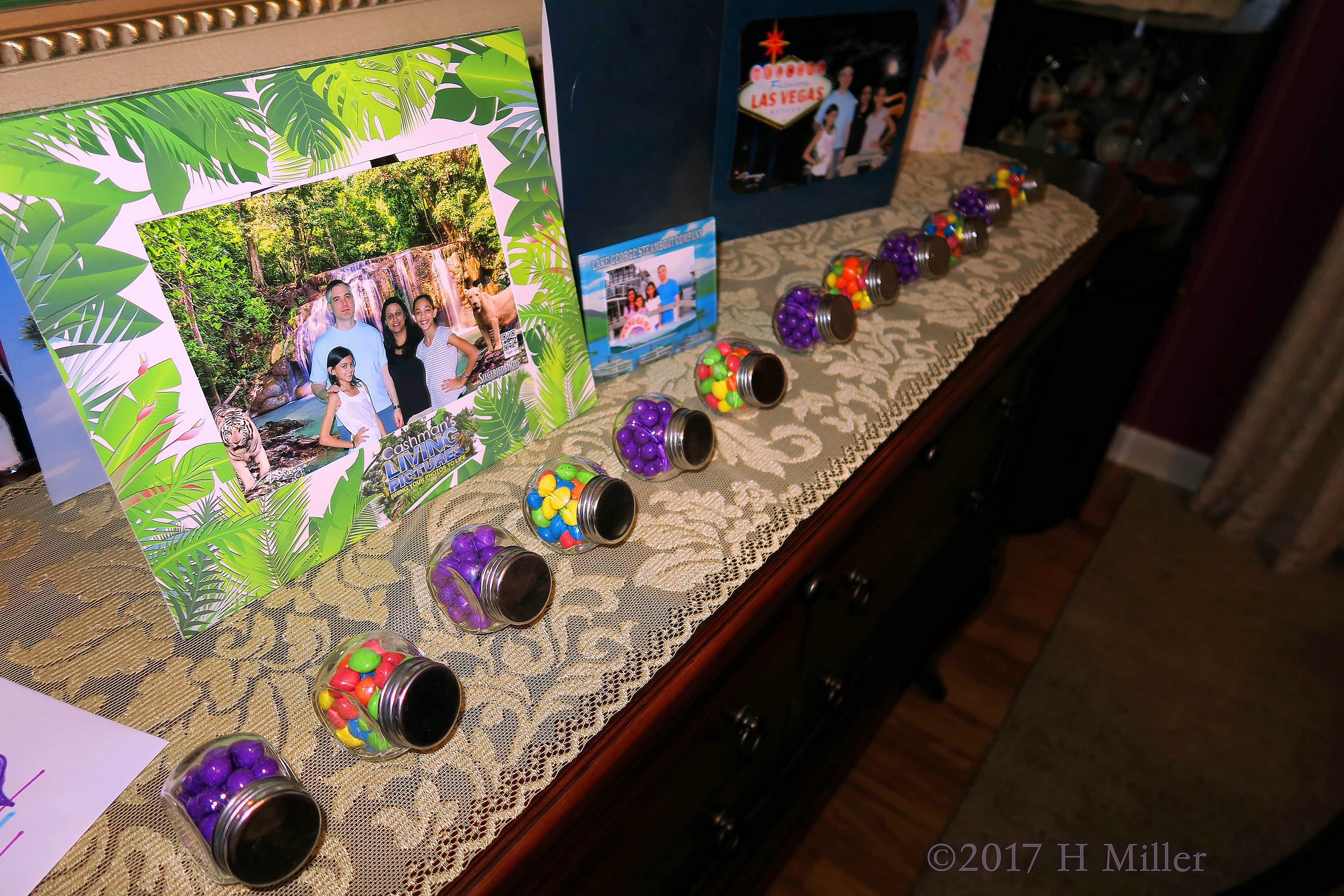 Wow! Nice Decorations And Party Favors For The Girls Birthday Party! Wow! Nice Decorations And Party Favors For The Girls Birthday Party!