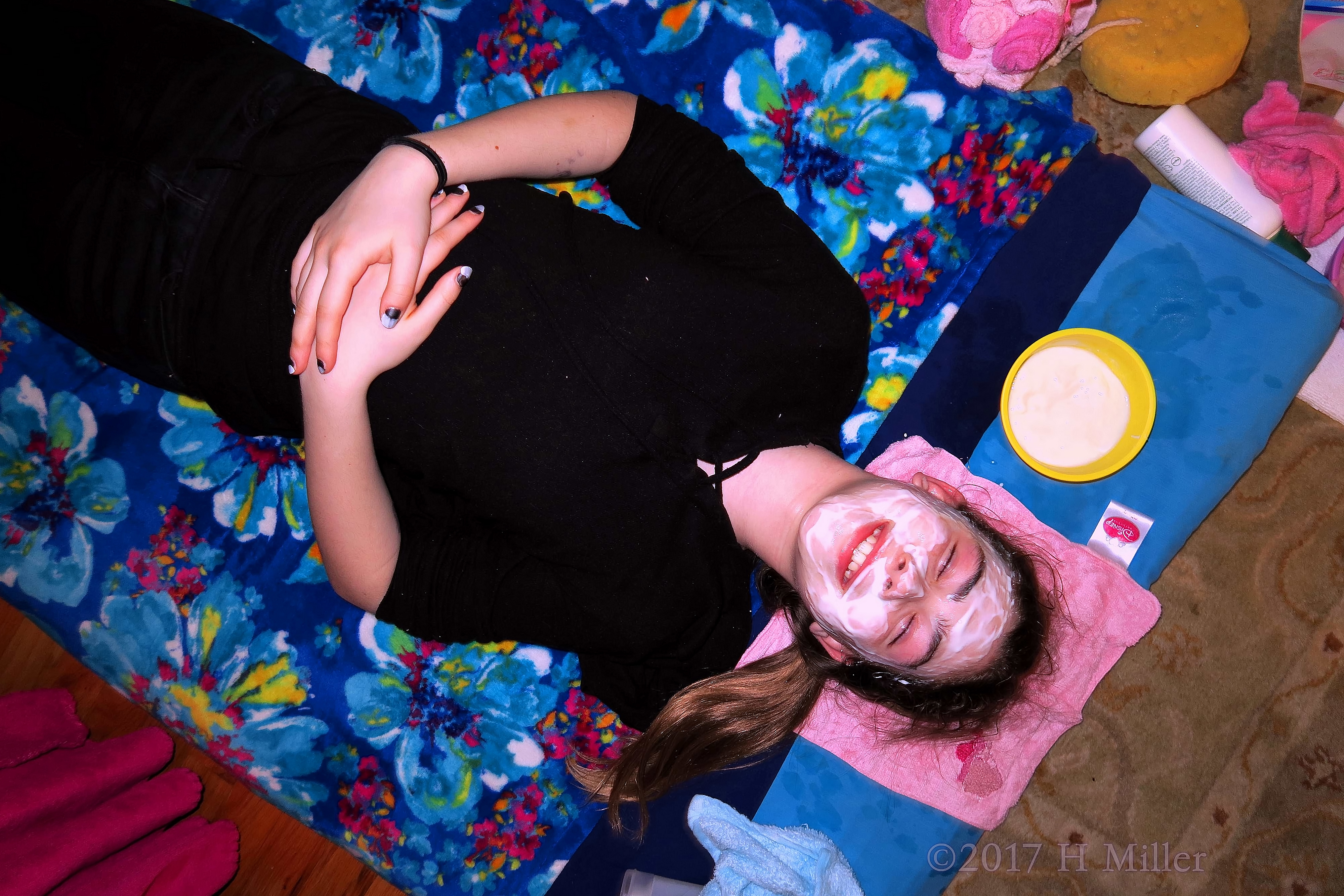 Happy During Kids Facials At The Spa For Girls Happy During Kids Facials At The Spa For Girls