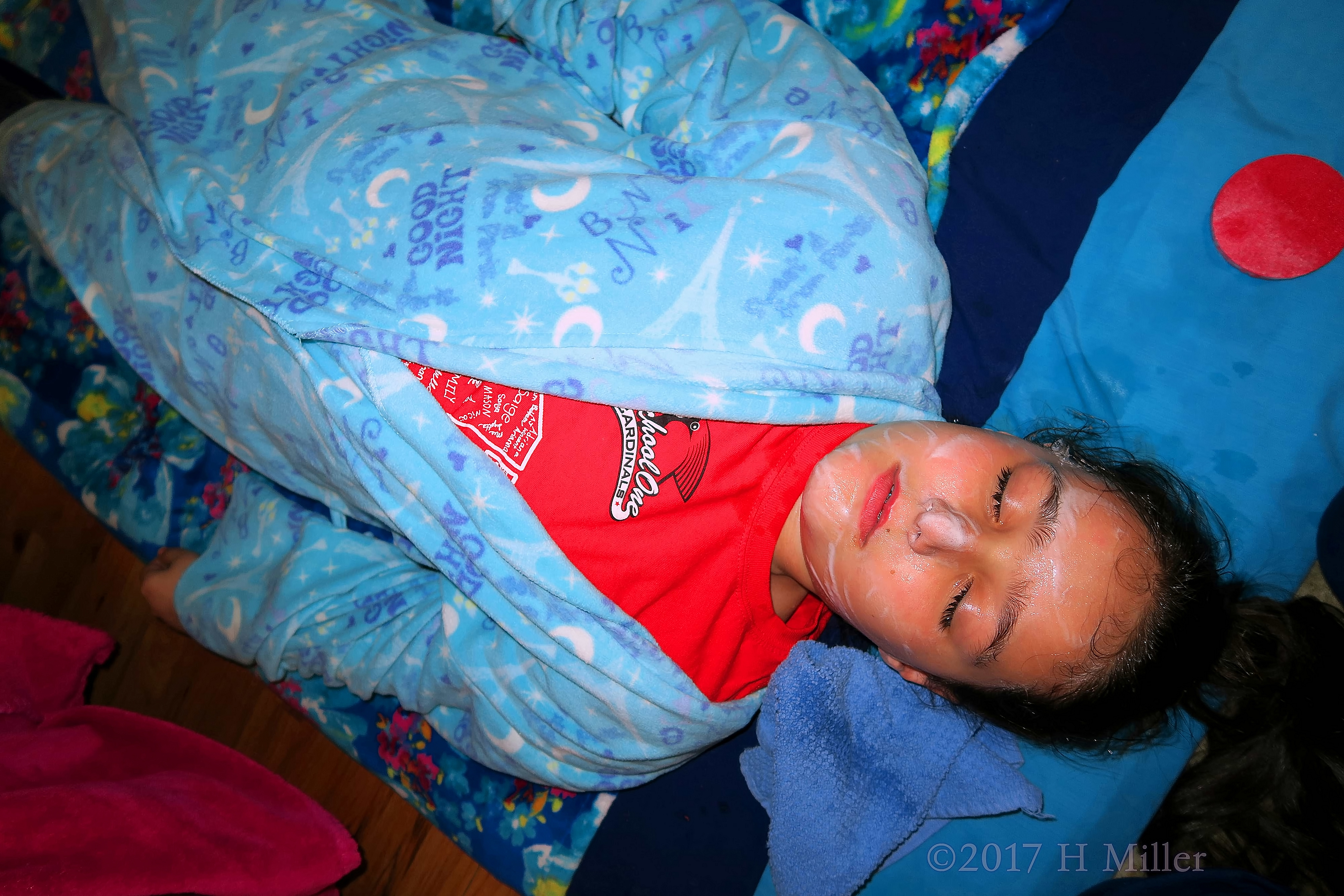 It's So Relaxing During Kids Facials That She Almost Fell Asleep It's So Relaxing During Kids Facials That She Almost Fell Asleep