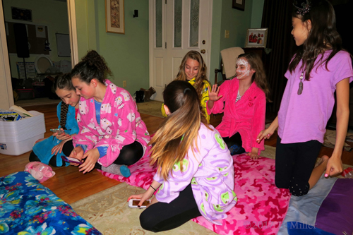 Kids Spa Activities Are Super Fun! Kids Spa Activities Are Super Fun!