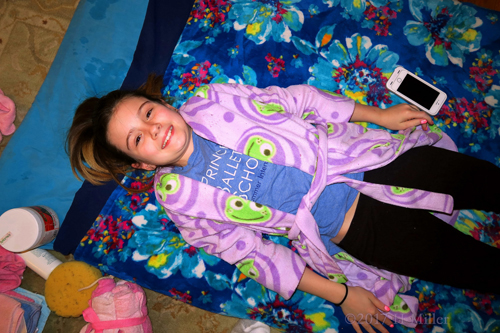 She Is Really Happy To Be Here, Ready For Her Girls Facial! She Is Really Happy To Be Here, Ready For Her Girls Facial!