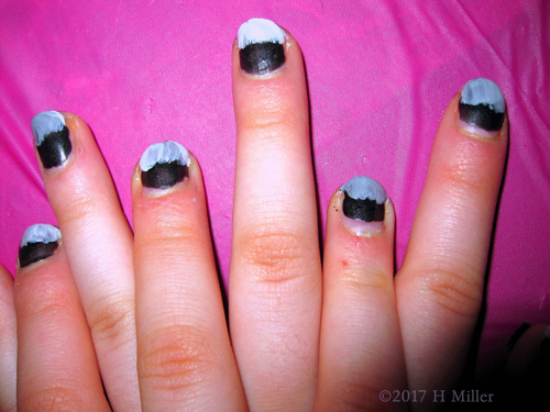 What A Pretty Blue And Black Kids Manicure Ombre! What A Pretty Blue And Black Kids Manicure Ombre!