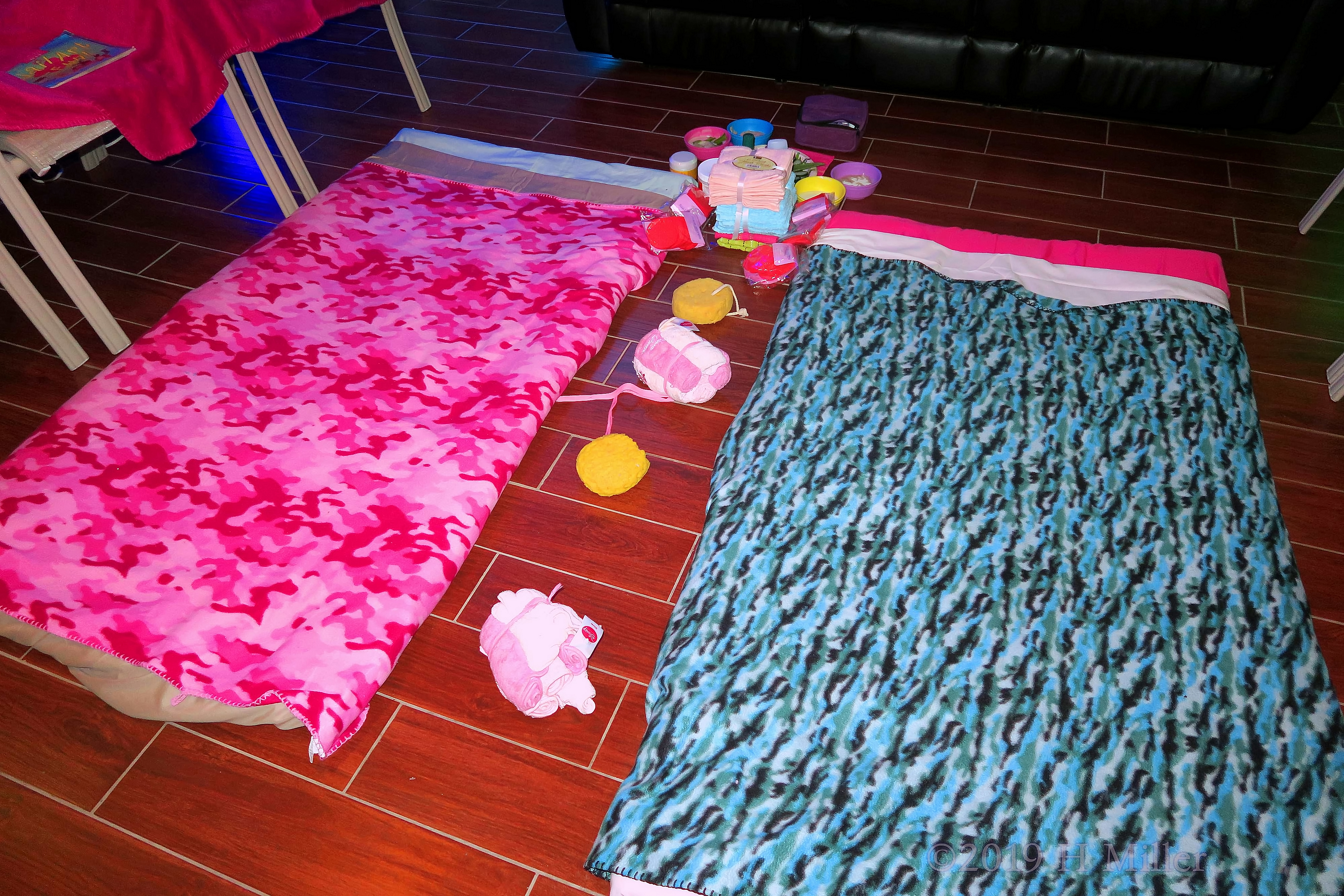 Comfortable Facial For Kids Area At The Home Spa Party Comfortable Facial For Kids Area At The Home Spa Party