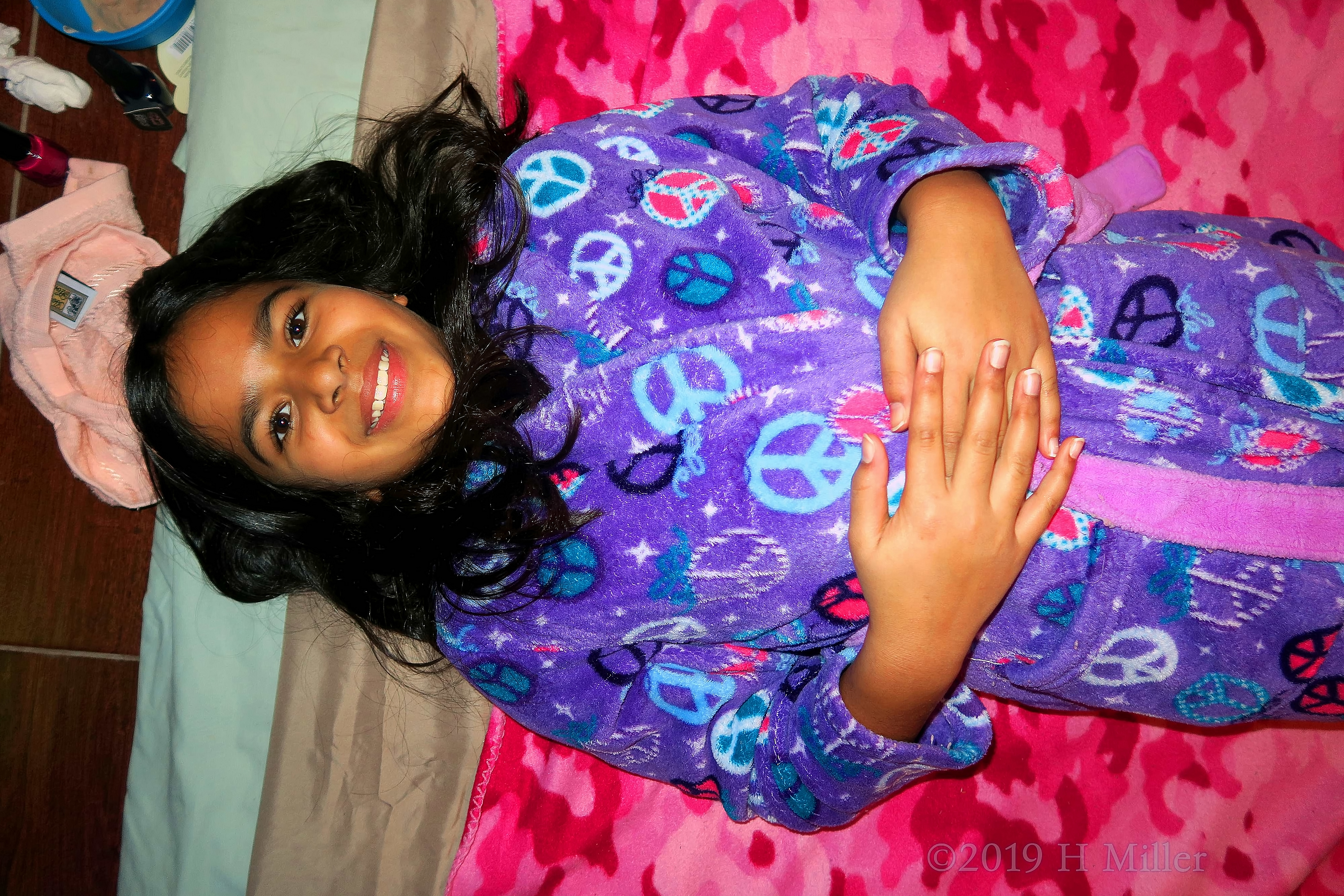 Look! How Excited She Is To Start Her Facial For Girls! Look! How Excited She Is To Start Her Facial For Girls!