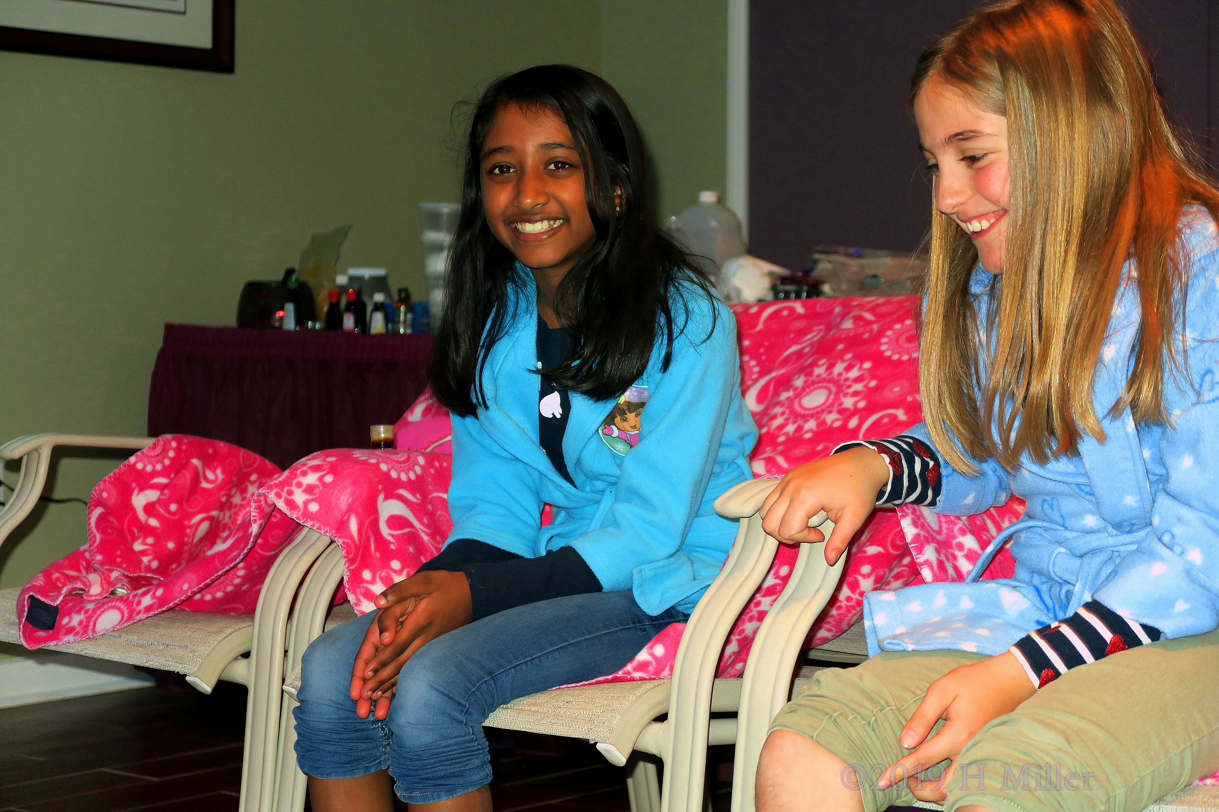 They Are Smiling At The Spa Birthday Party They Are Smiling At The Spa Birthday Party