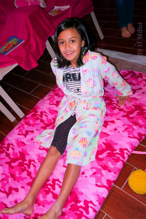 Happy Birthday Girl In The Spa For Kids Area Happy Birthday Girl In The Spa For Kids Area