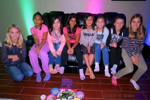 Happy Guests At The Spa Birthday Party Happy Guests At The Spa Birthday Party