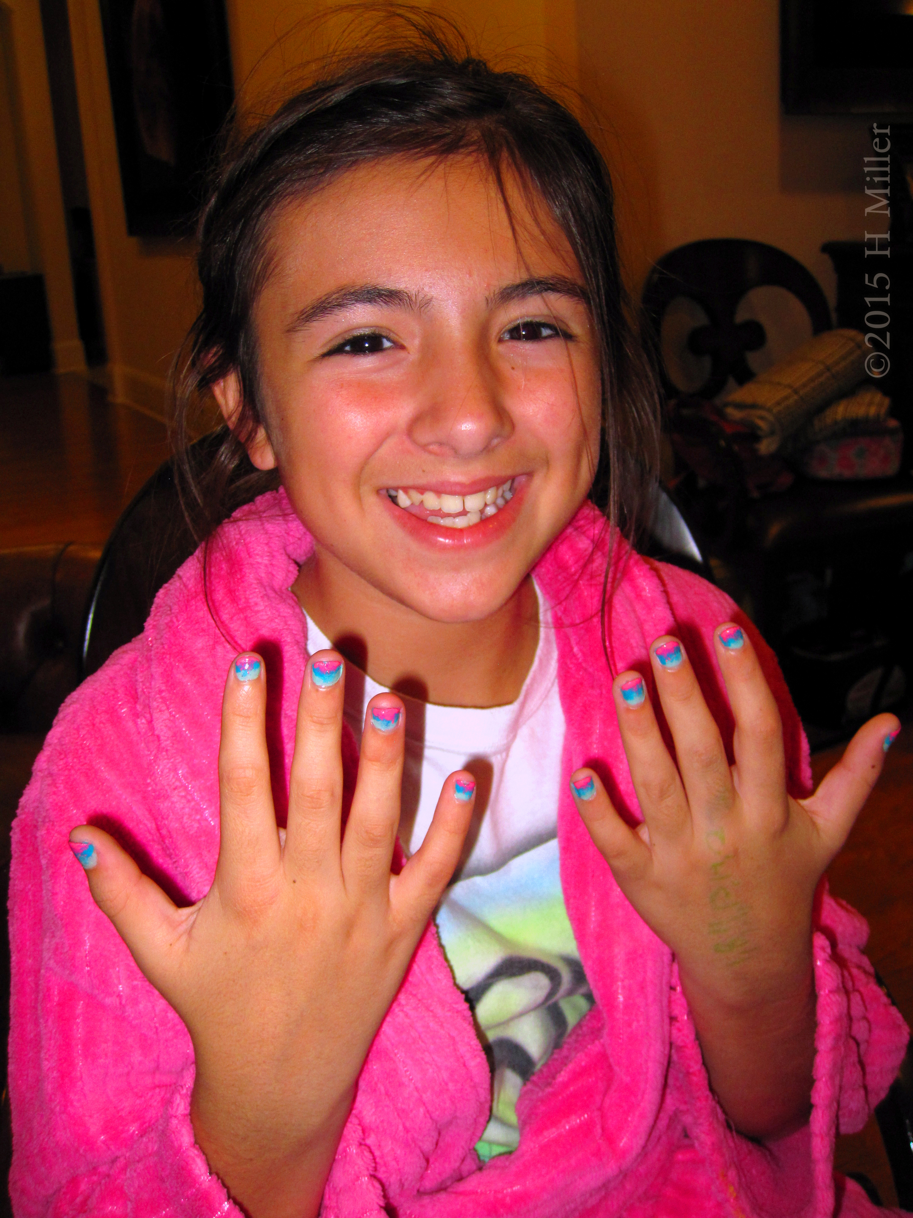 A Tri Color Ombre Nail Art Design A Tri Color Ombre Nail Art Design