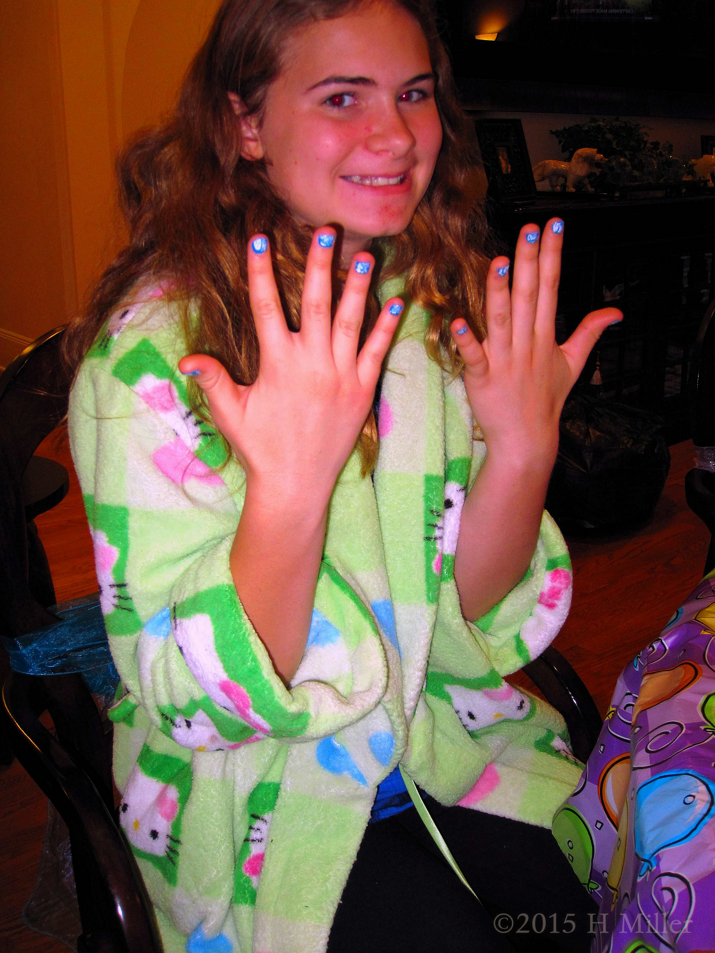 Blue Polish With White Shatter Mini Mani Blue Polish With White Shatter Mini Mani