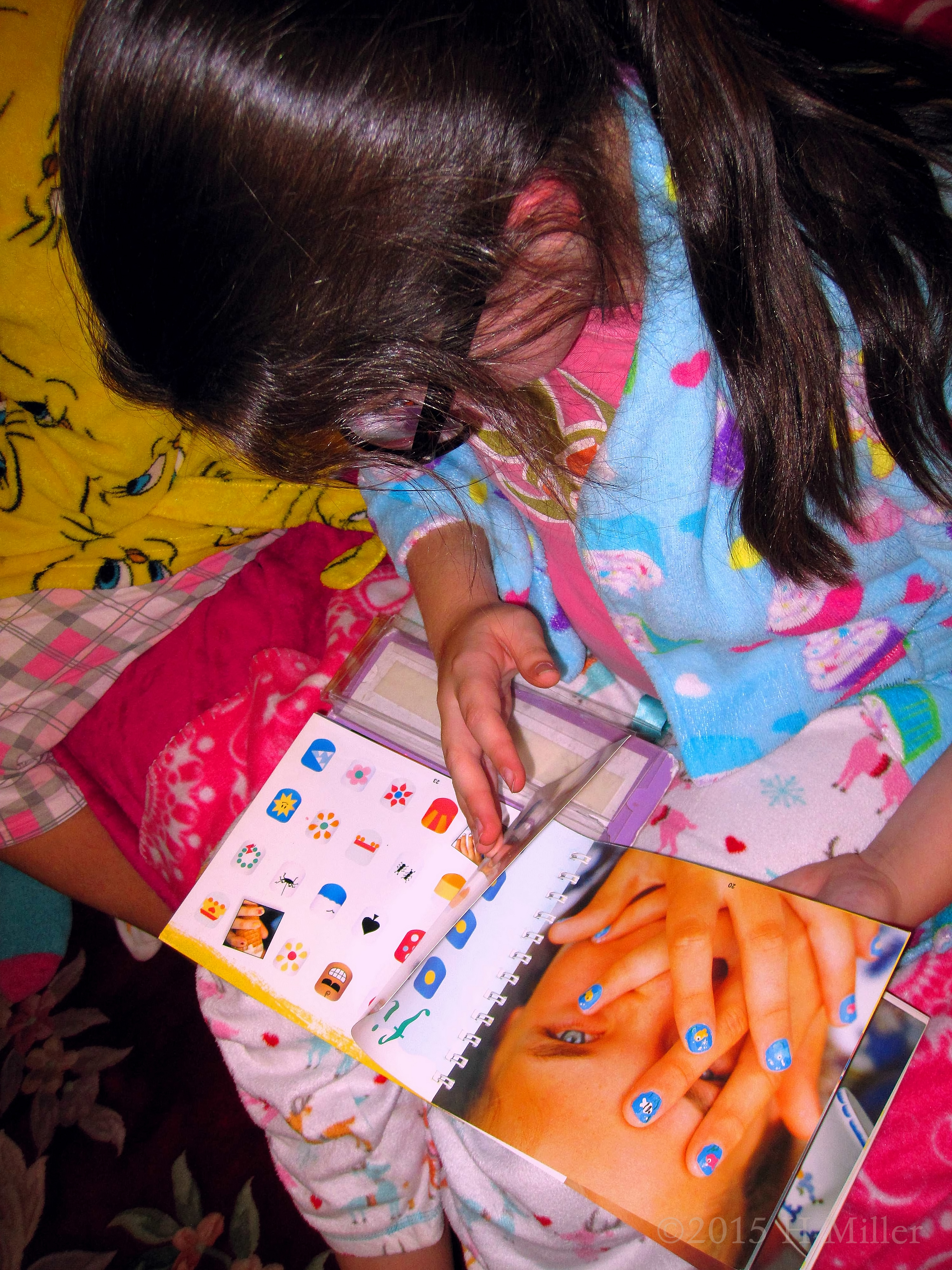 Flipping Through The Nail Designs Flipping Through The Nail Designs