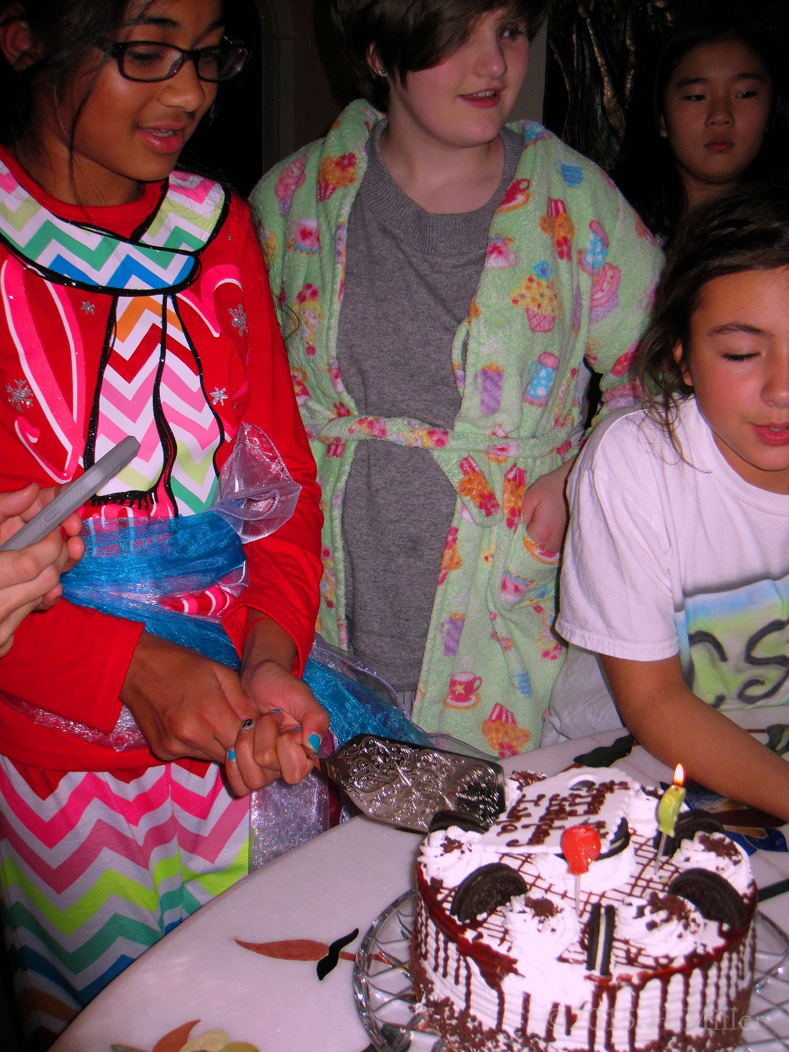 Isha Cuts The First Piece Of Cake Isha Cuts The First Piece Of Cake