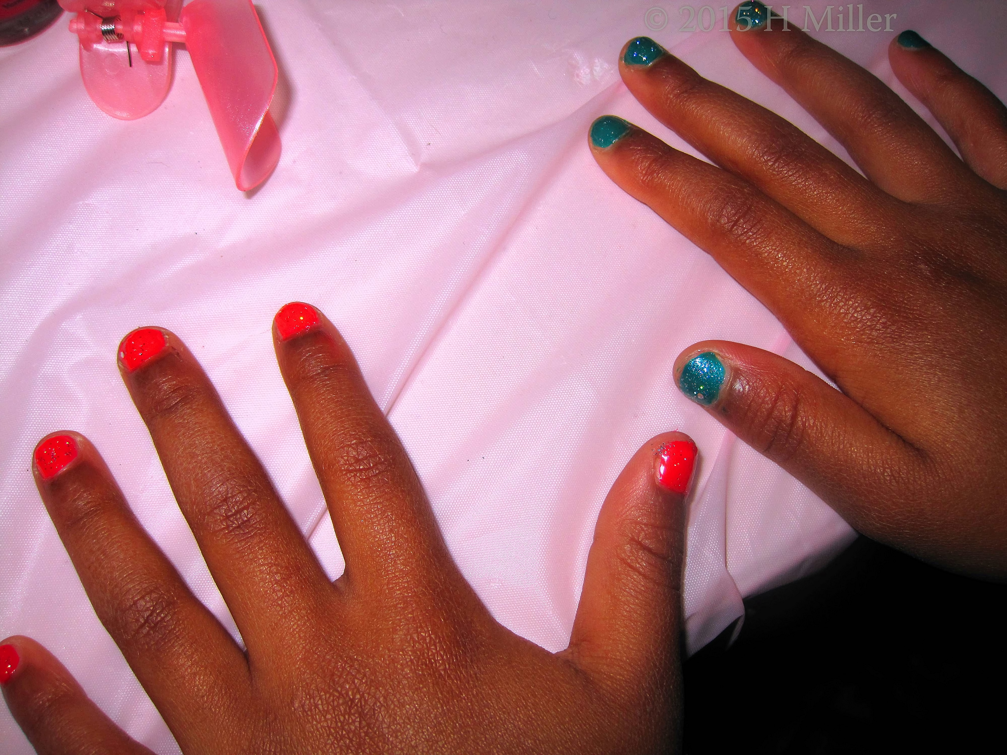 Metallic Green And Orange Mini Mani Kids Nail Polish Design. Metallic Green And Orange Mini Mani Kids Nail Polish Design.