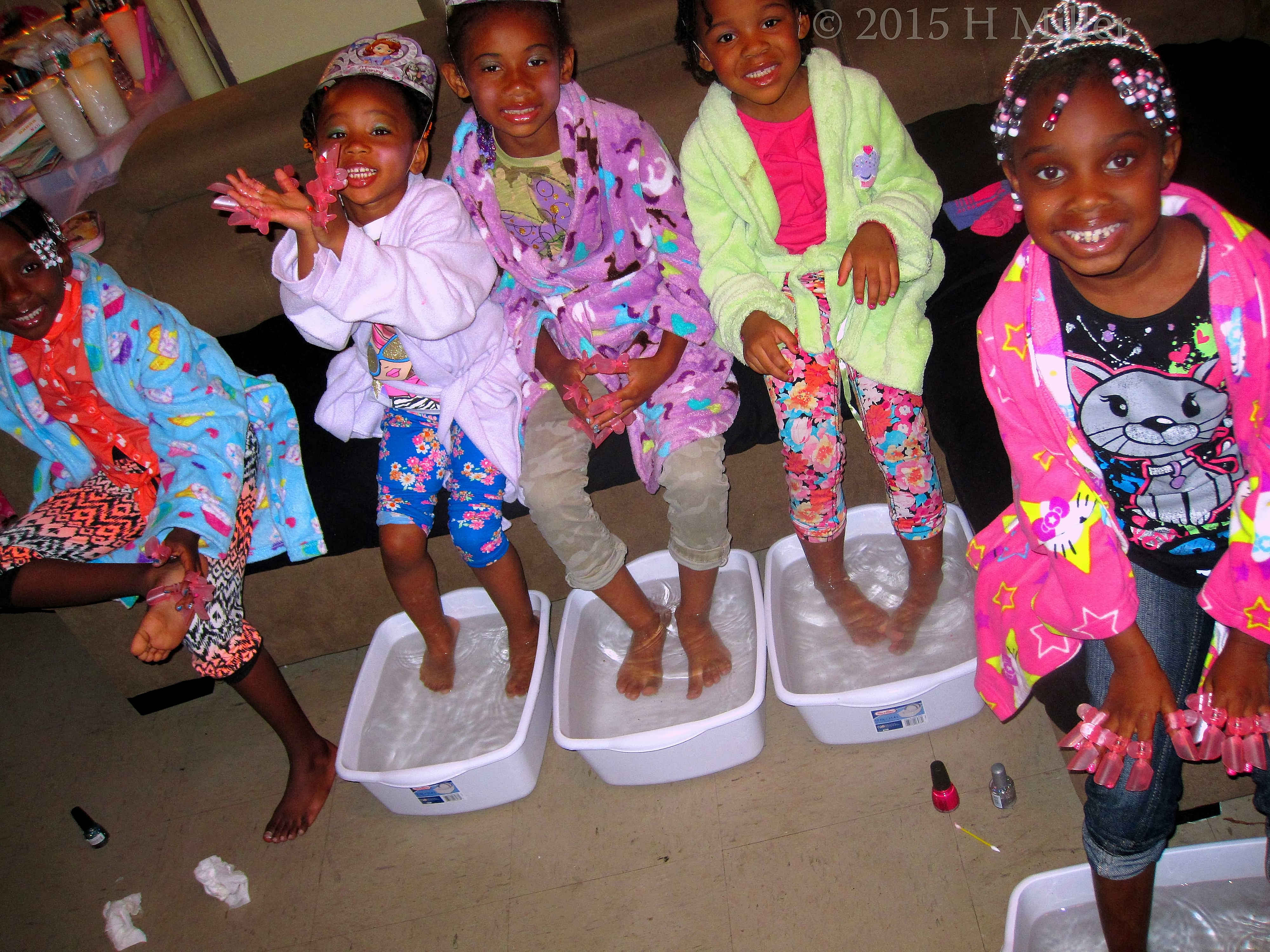 The Girls Soaking In An Essential Oil Foot Bath! The Girls Soaking In An Essential Oil Foot Bath!