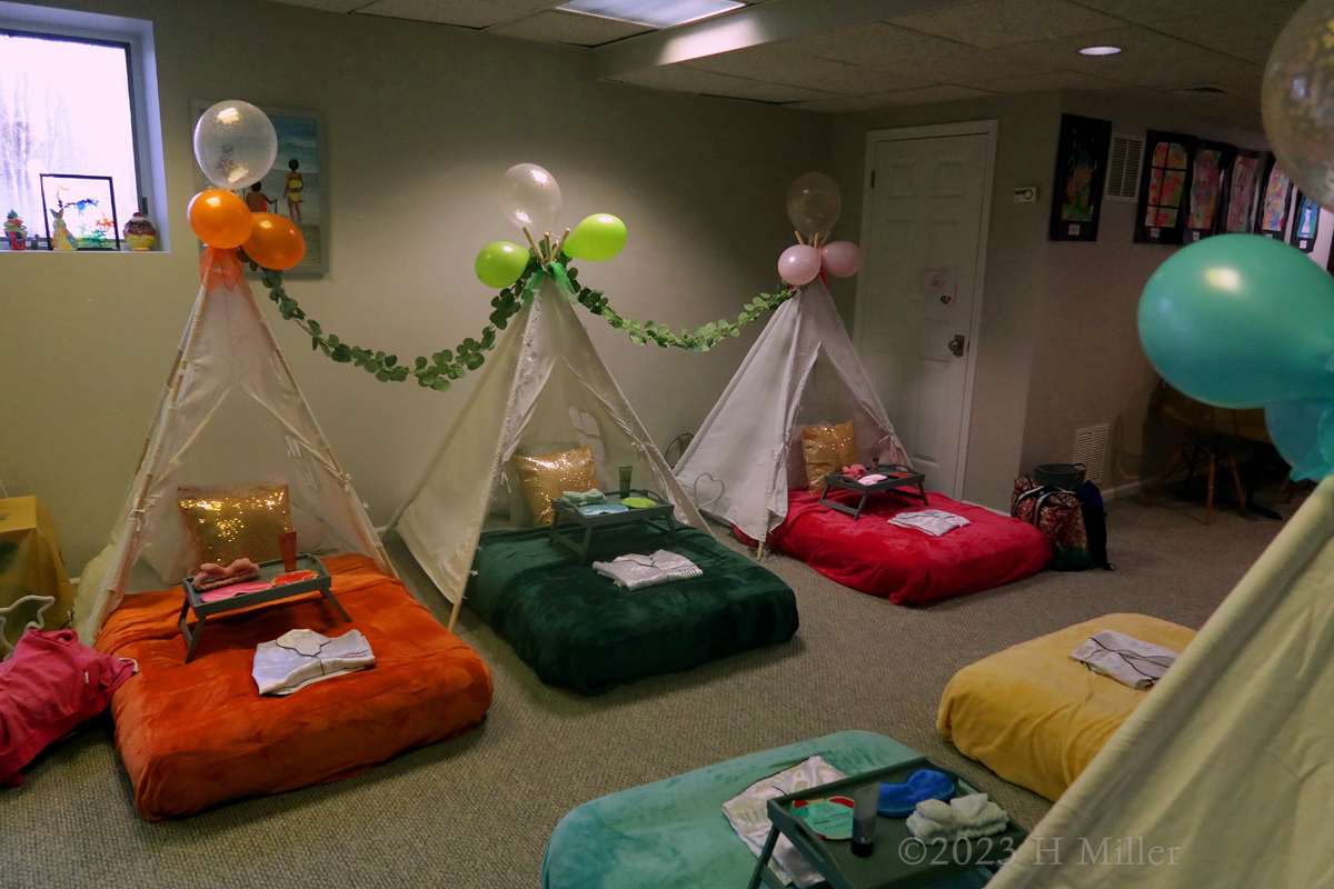 Girls Spa Birthday Party For Izzy And Maddie! 