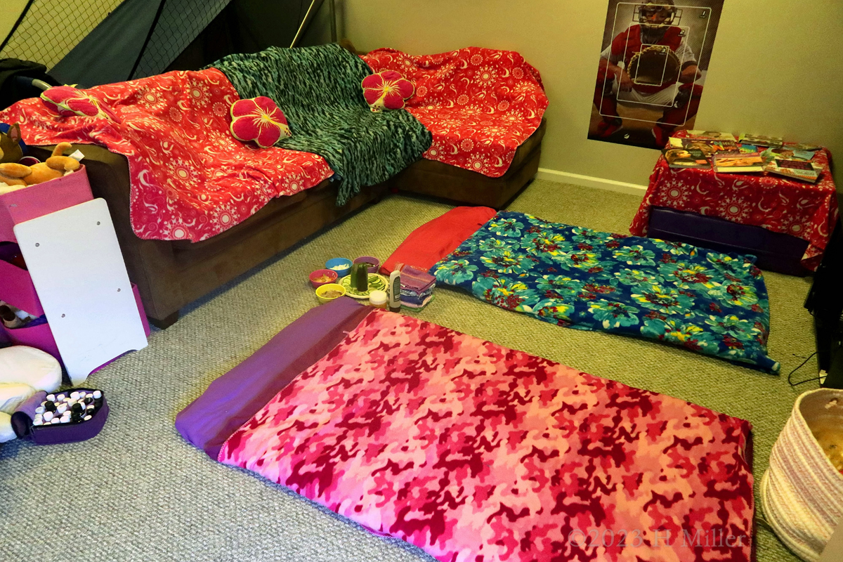 Girls Spa Birthday Party For Izzy And Maddie! 