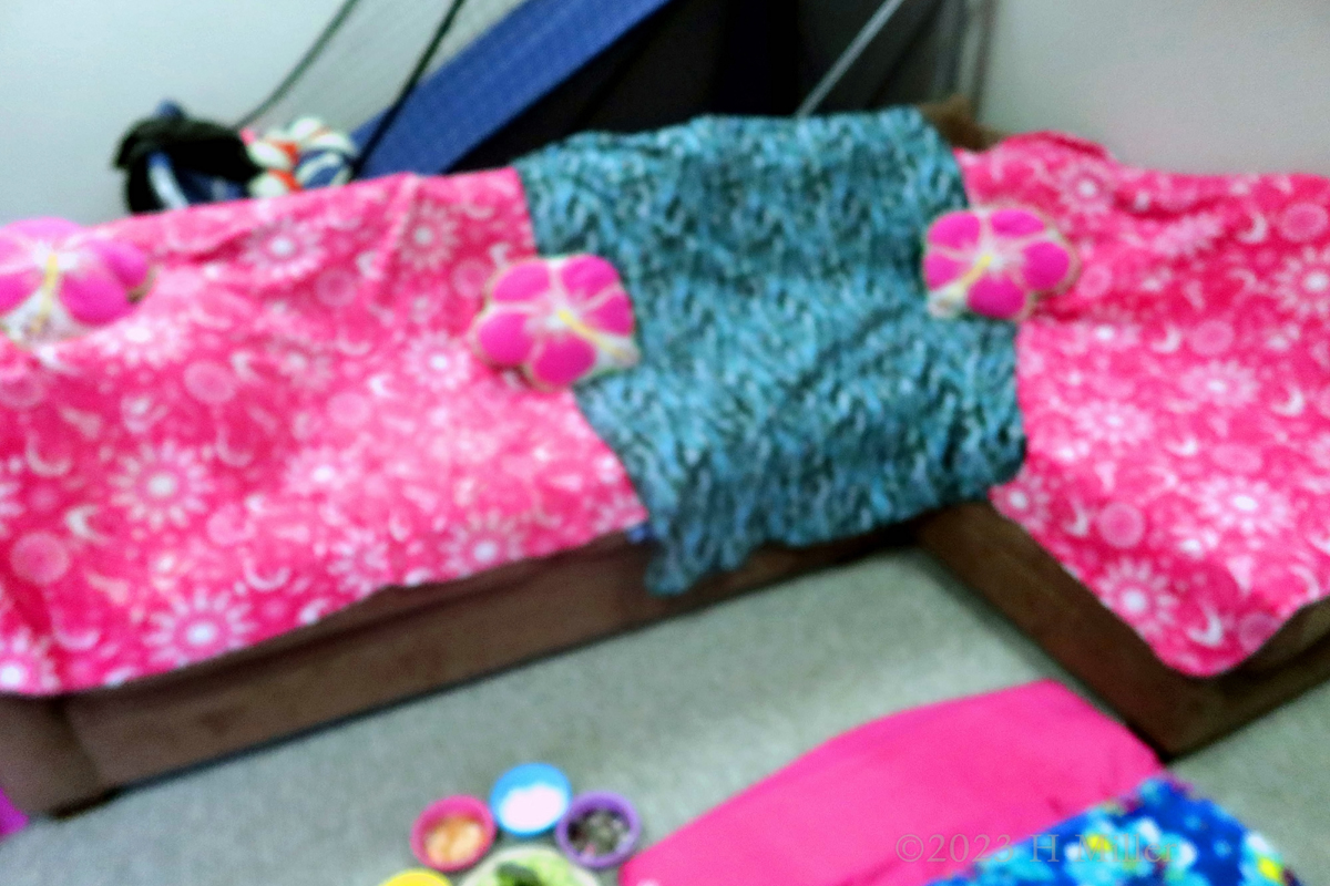 Girls Spa Birthday Party For Izzy And Maddie! 