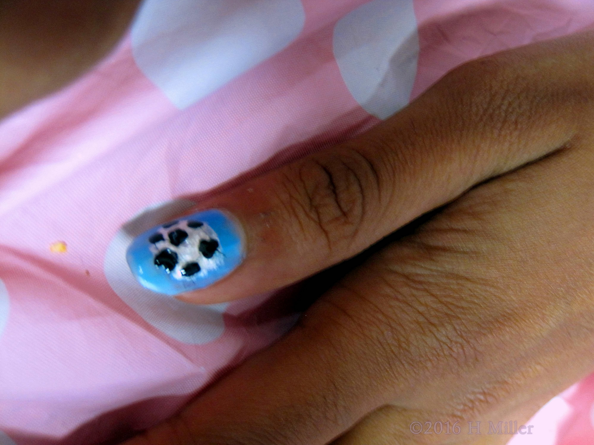 Blue Soccer Ball Mini Mani Nail Art. 