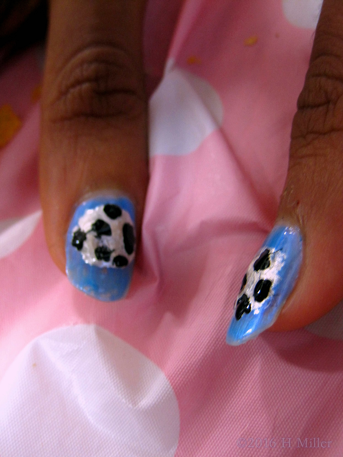 Soccer Ball Nail Design. 