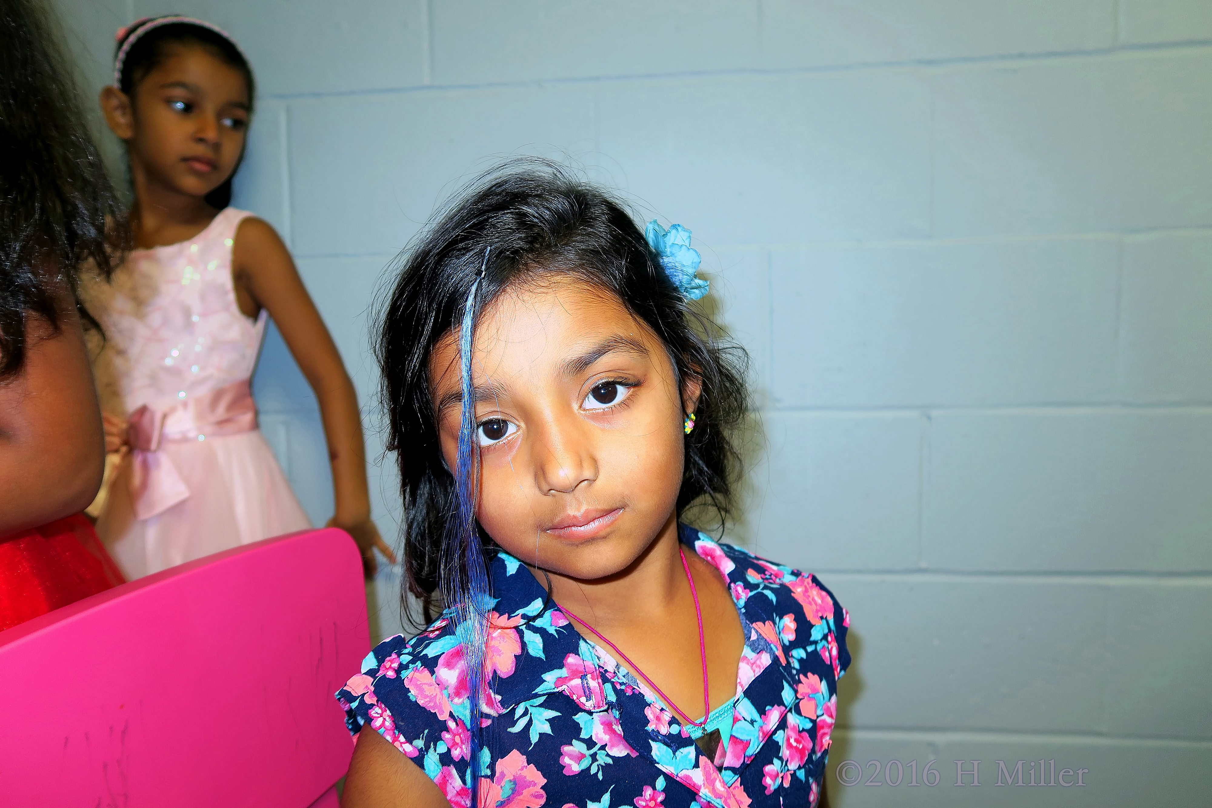 Cute Blue Kids Spa Hair Feather. 4 Cute Blue Kids Spa Hair Feather. 4