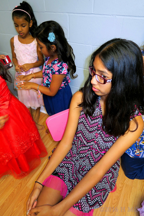 Chilling With Friends During The Spa Party Chilling With Friends During The Spa Party