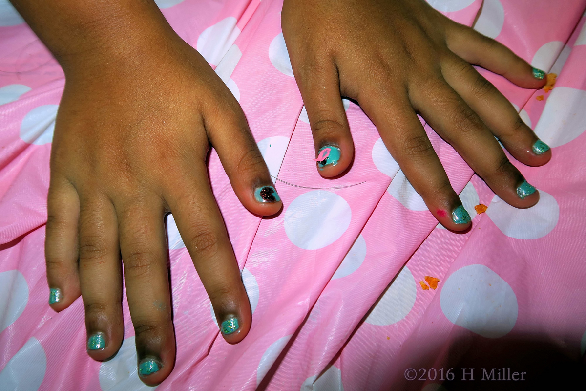 Light Blue Mini Manicure 