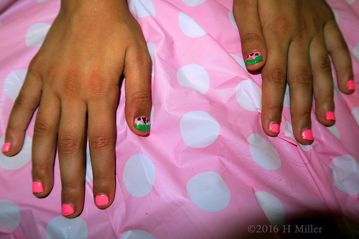 Sweet Watermelon Manicure Nail Art 