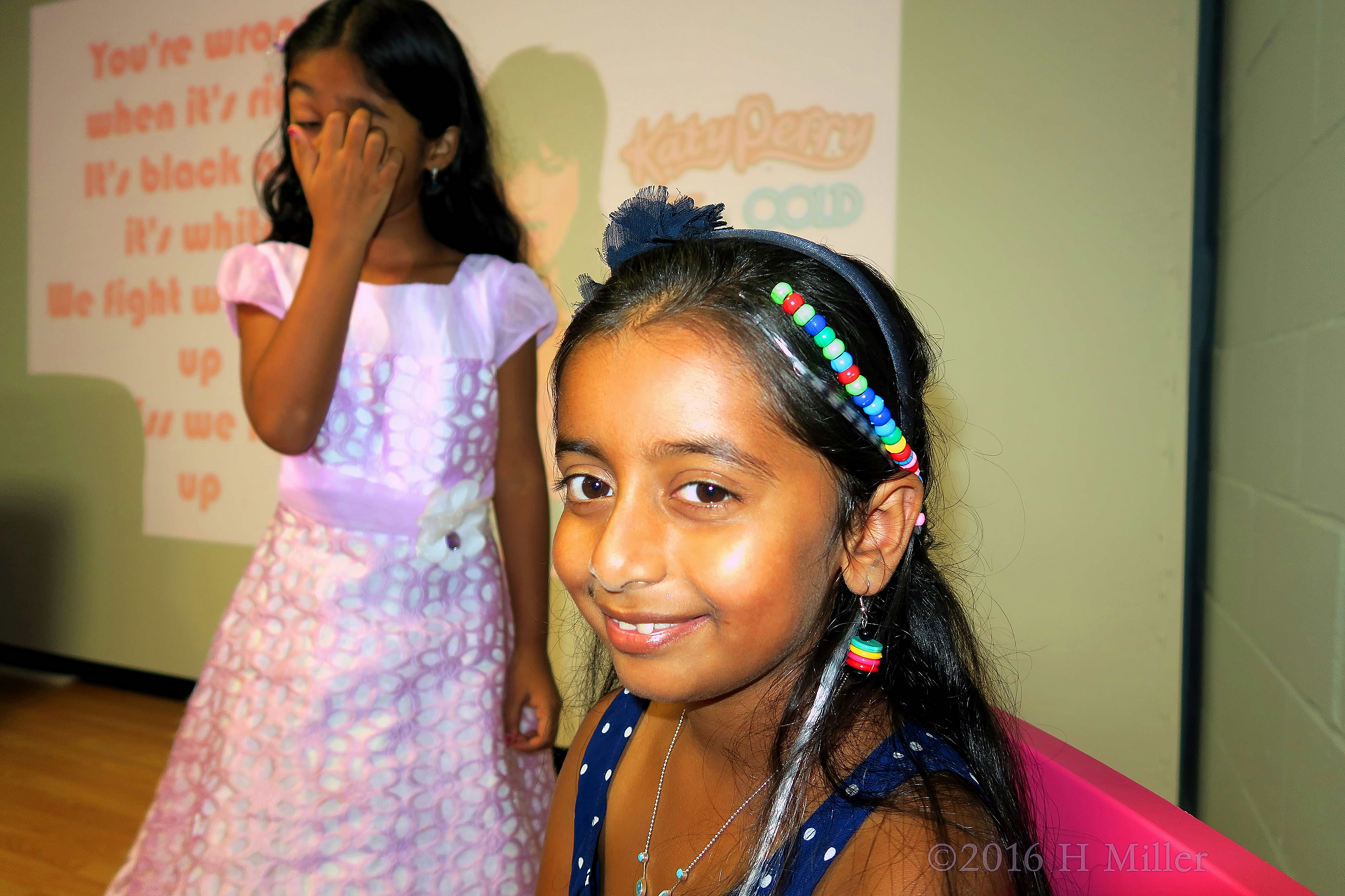 She's Smiling After Home Spa Hairstyles! 