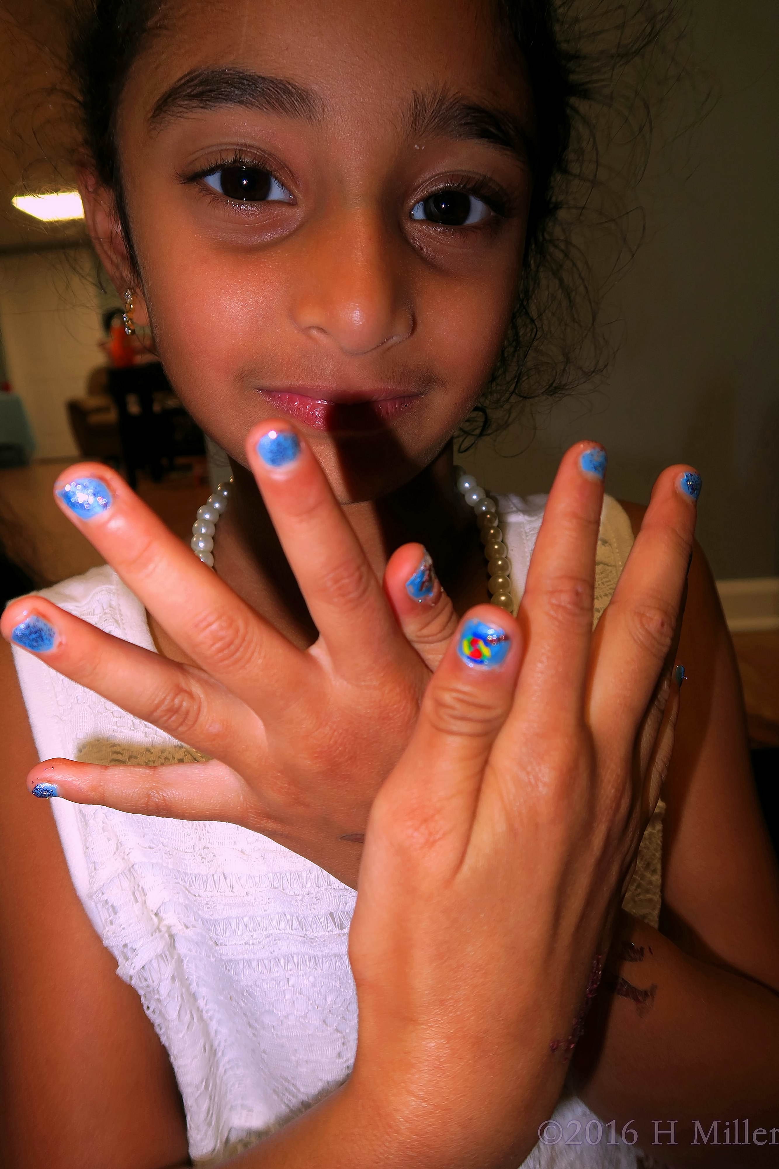 She Loves Her Kids Spa Mini Mani! She Loves Her Kids Spa Mini Mani!