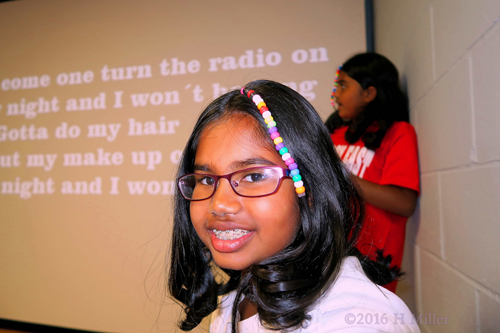 Listening To Music After Hairstyles Listening To Music After Hairstyles