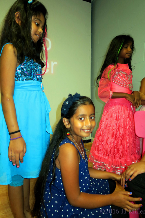 They're Having Fun During The Spa Party For Kids They're Having Fun During The Spa Party For Kids