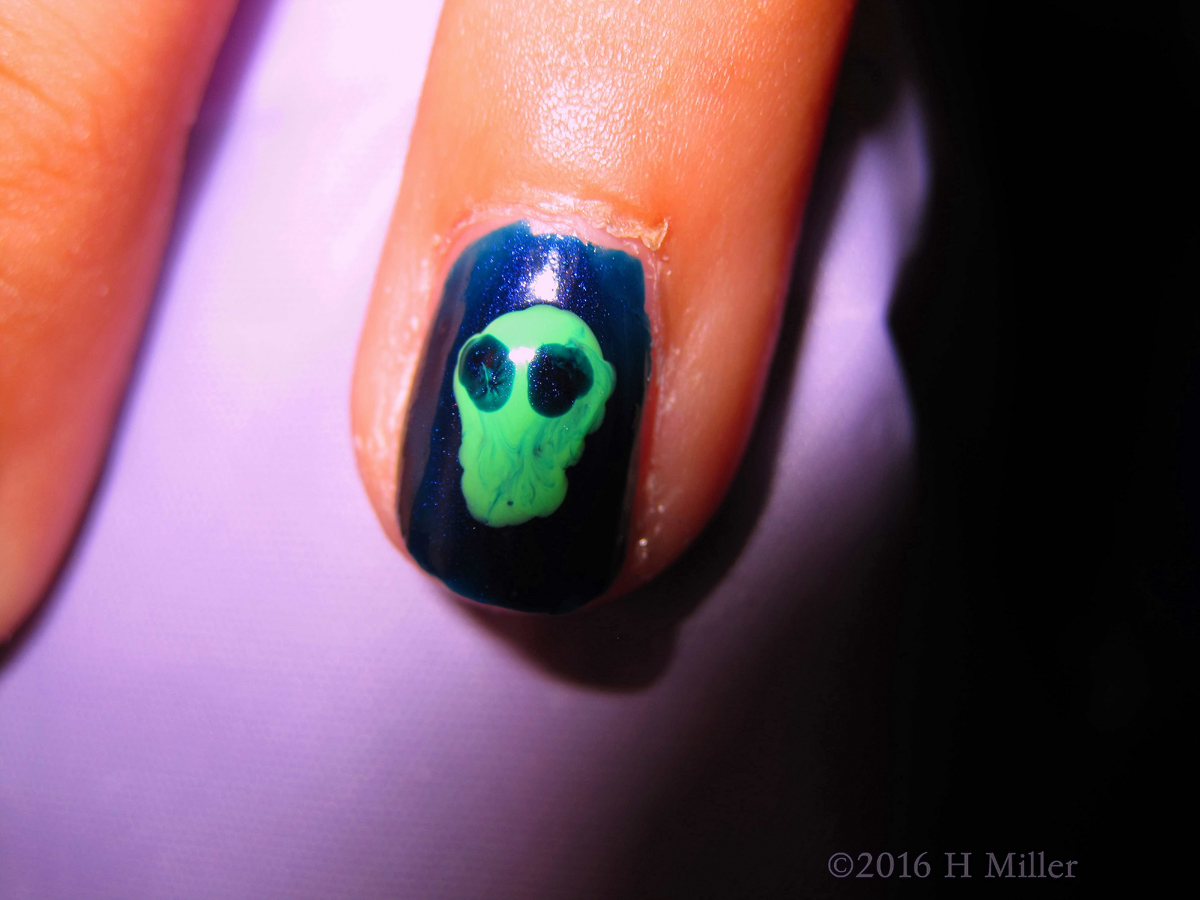 Cool Alien Home Kids Manicure 