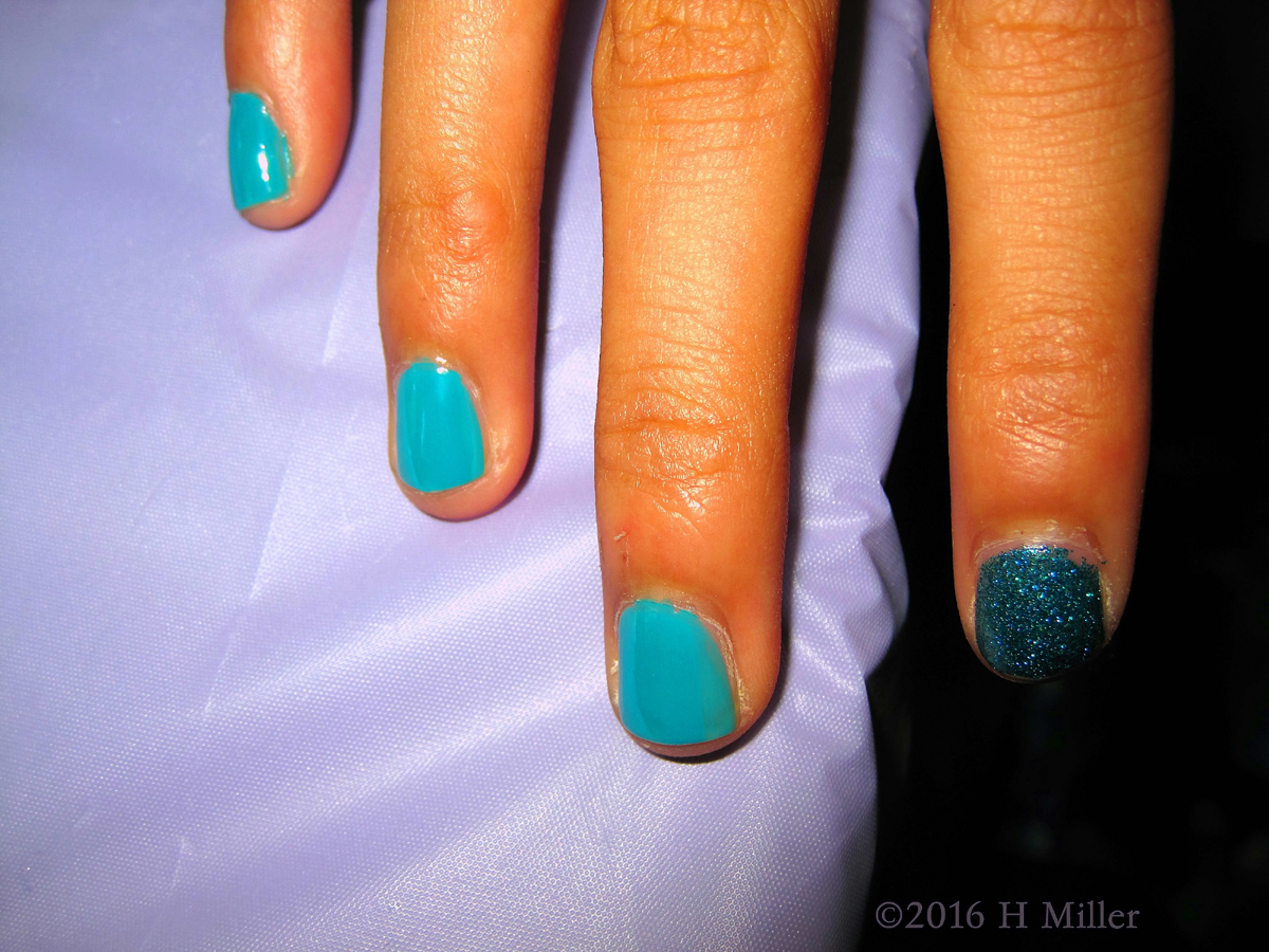 Cute Blue Glitter Home Girls Spa Manicure 