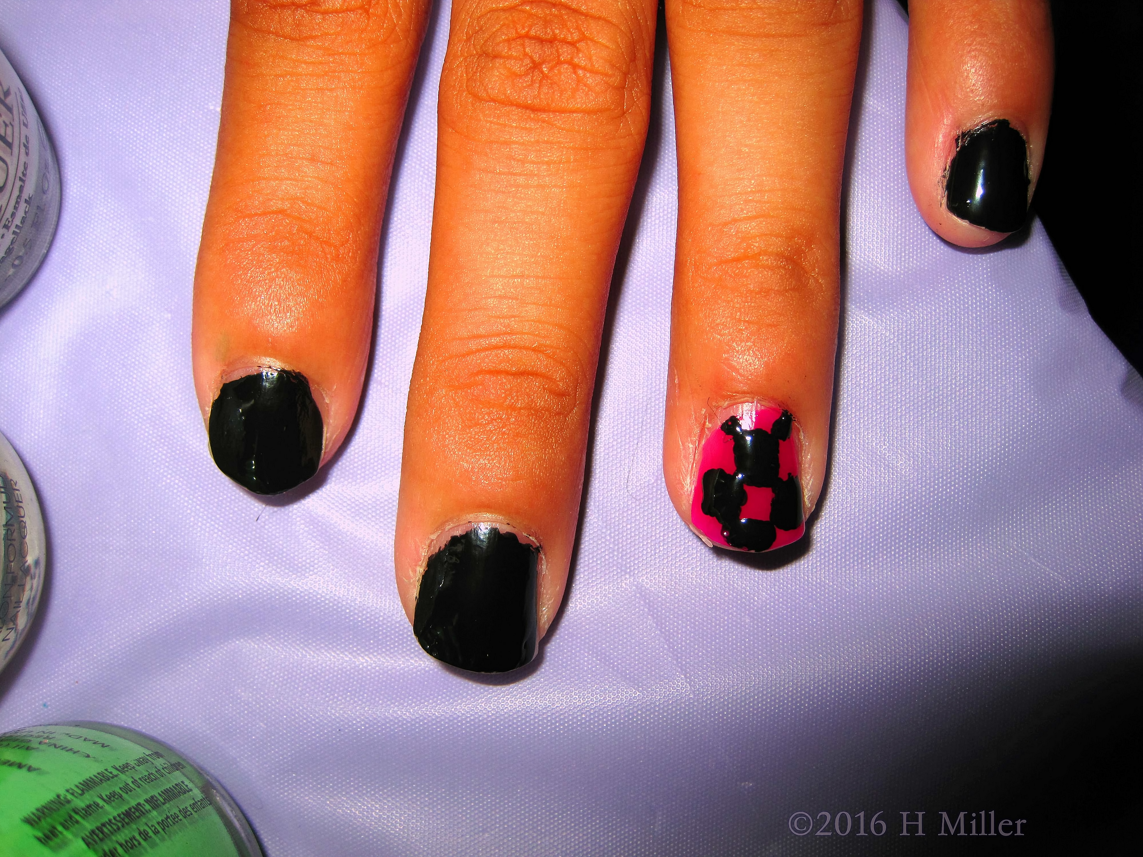 Awesome Checkerboard Kids Home Manicure Awesome Checkerboard Kids Home Manicure