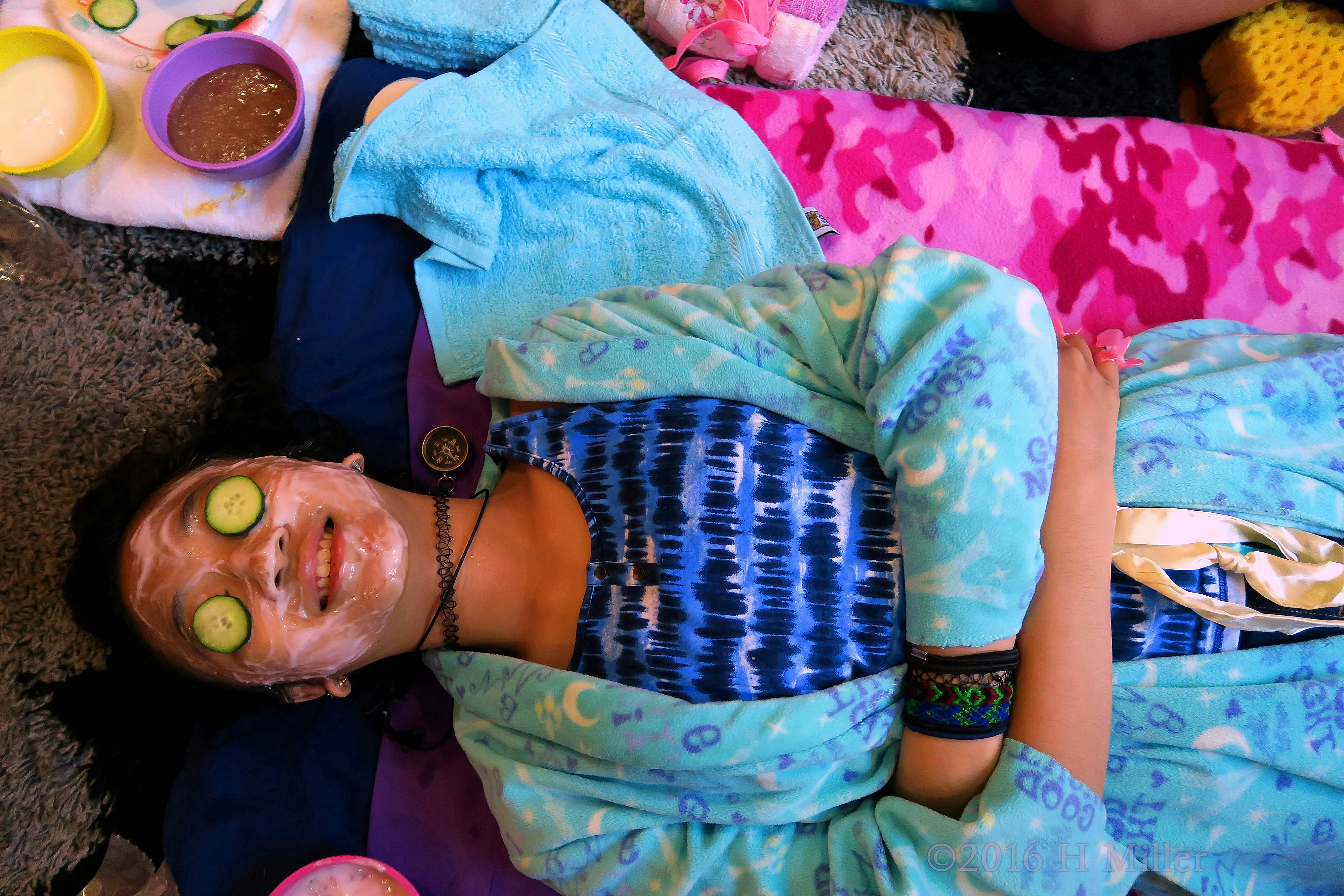 Relaxing In The Facial Area With Homemade Strawberry Kids Facial Relaxing In The Facial Area With Homemade Strawberry Kids Facial