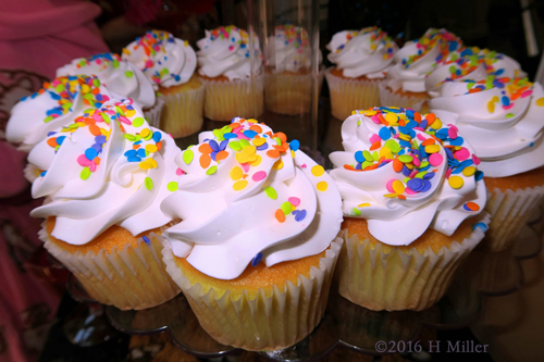 Sweet Spa Party Cupcakes