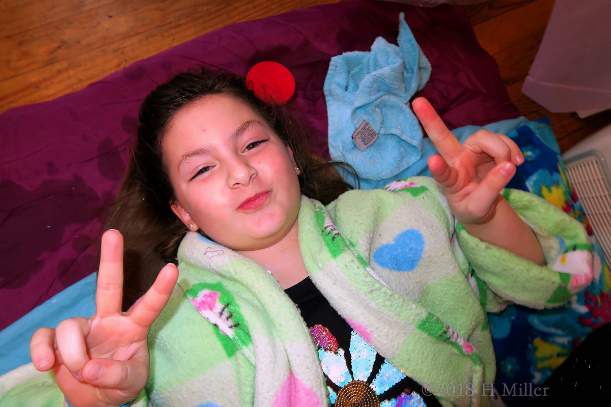 Peace! And Calm At Kids Facial Station 