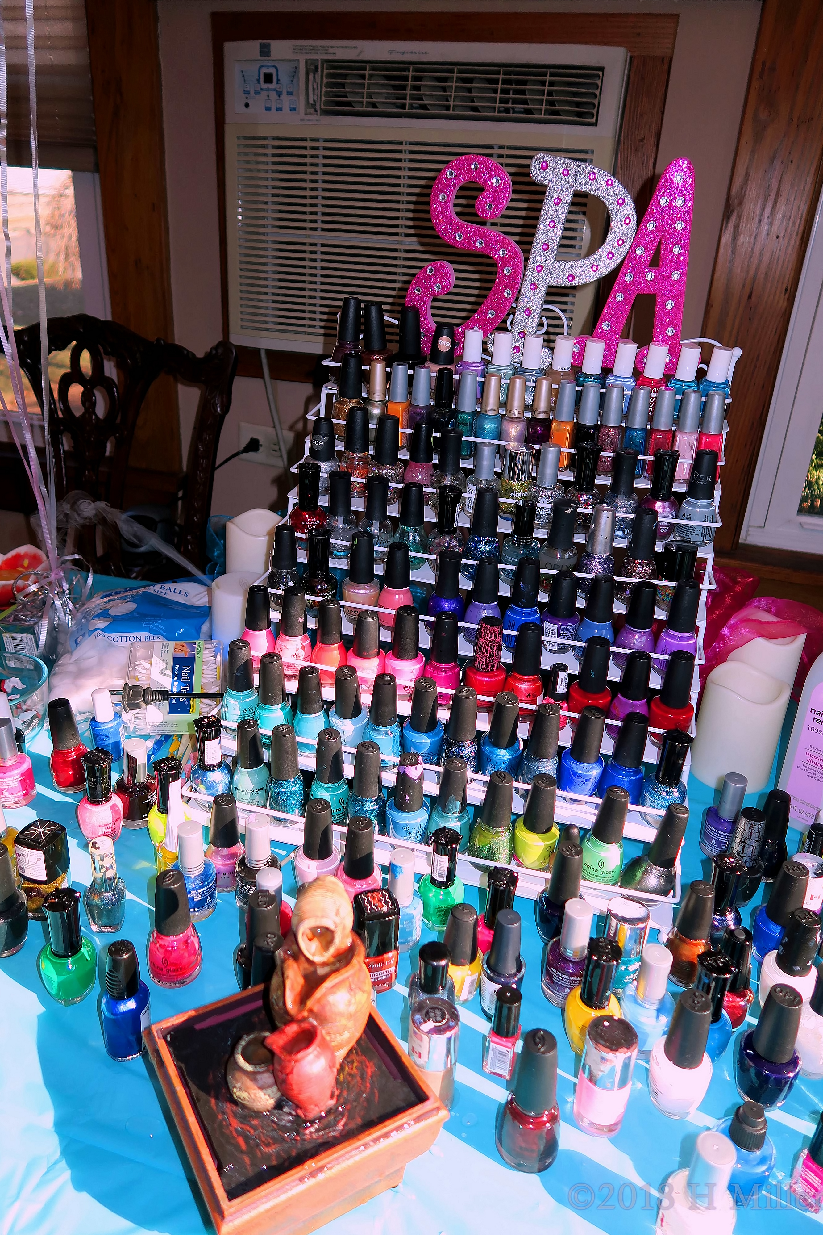 Kids Nail Spa Polish Station! Kids Nail Spa Polish Station!