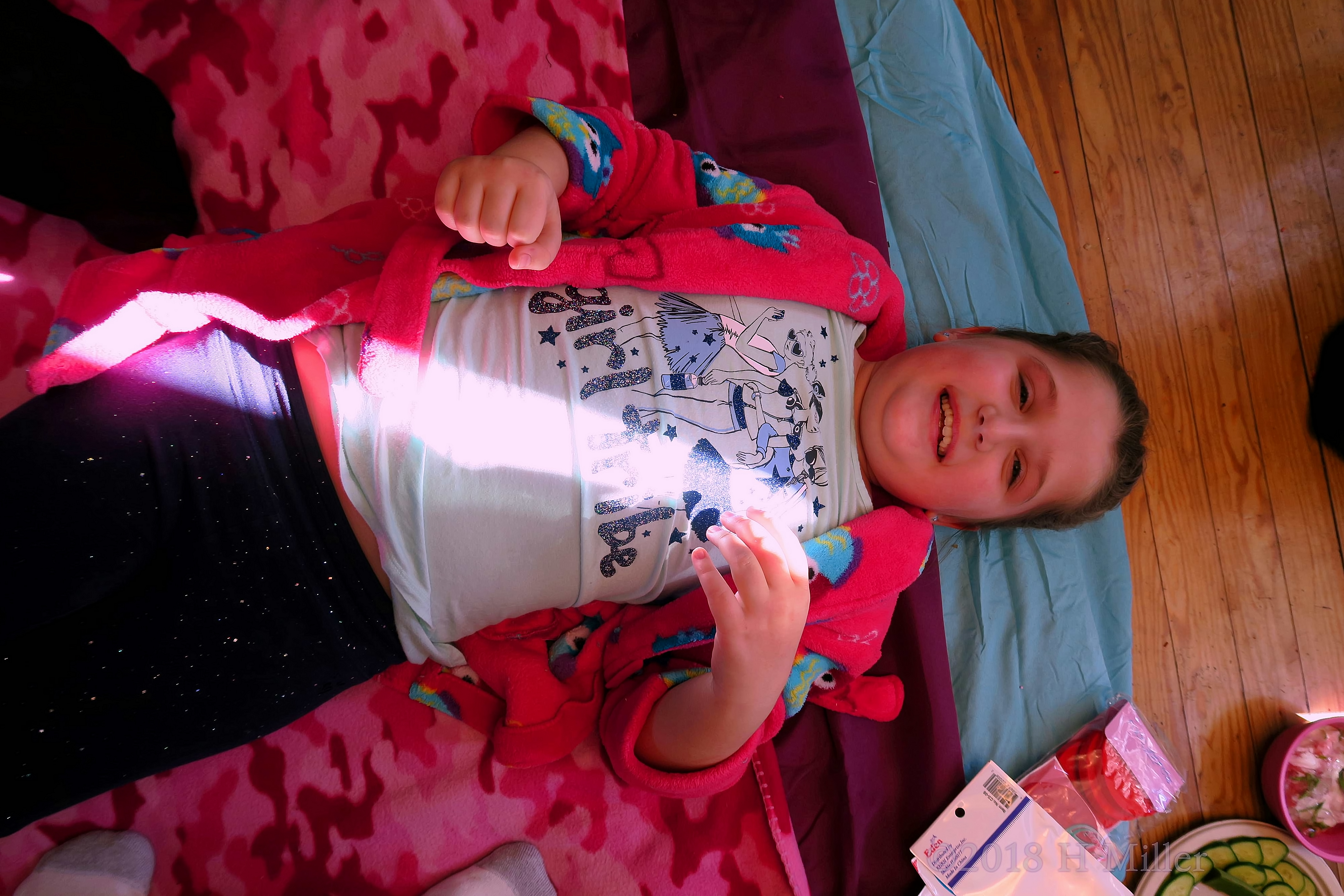 Relaxing At Kids The Facial Station! Relaxing At Kids The Facial Station!